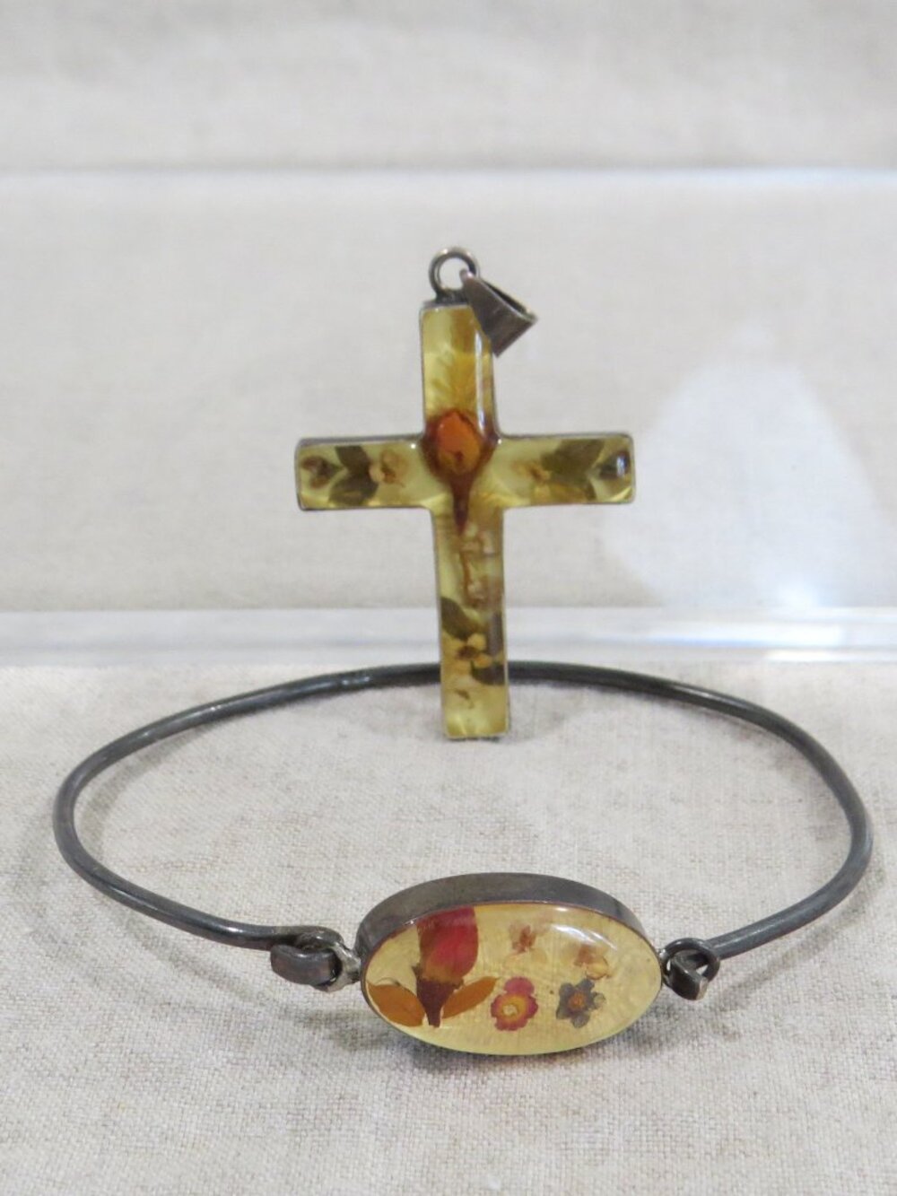 Vintage 925 Sterling Silver Dried Flower Cross Pendant/Bracelet Set- Resin - Mex